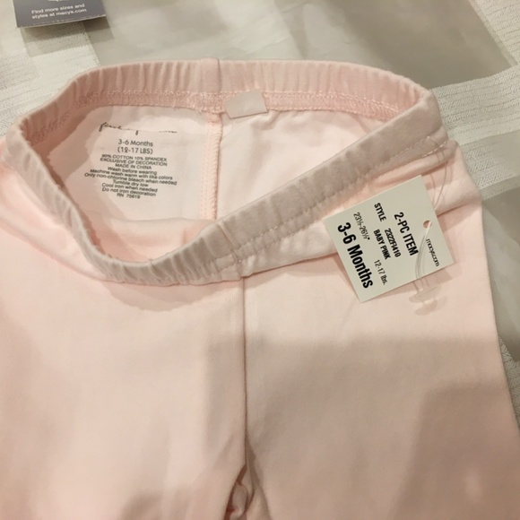 First impression baby girl set NWT size 3-6 months. - Picture 5 of 5